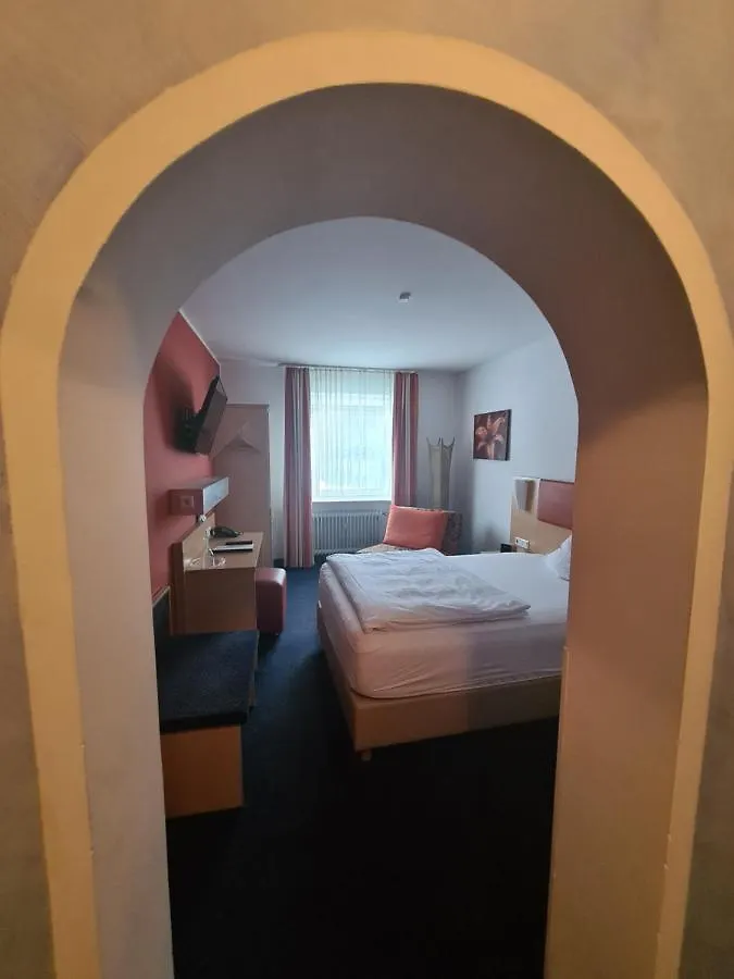 Hotel Silberhorn نورنبيرغ 3*,