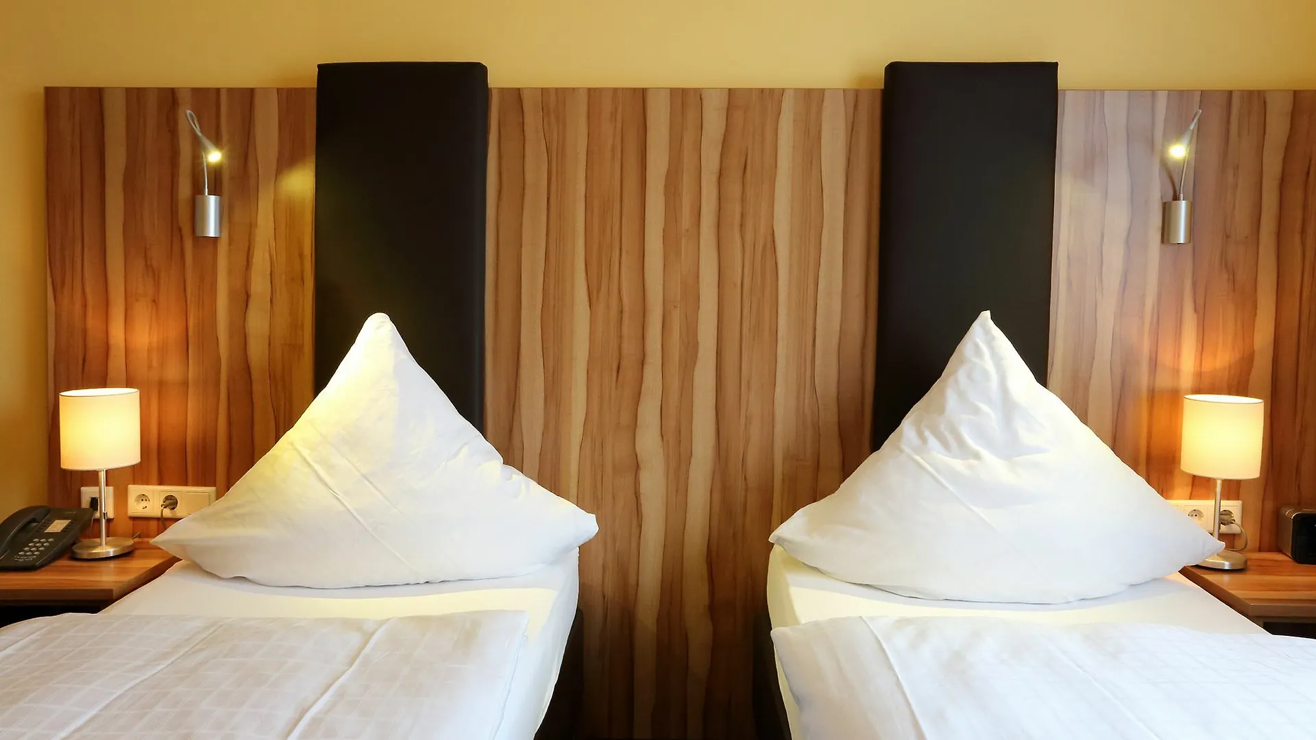 ***  Hotel Silberhorn Norimberga Germania
